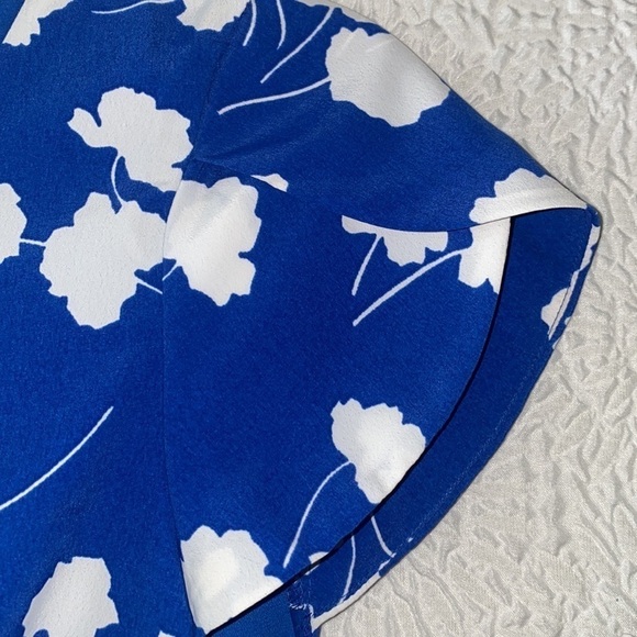 Tommy Hilfiger Floral Flutter Sleeve Mini Dress - Picture 4 of 7